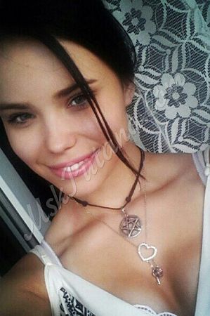 Лена, метро Боровское шоссе