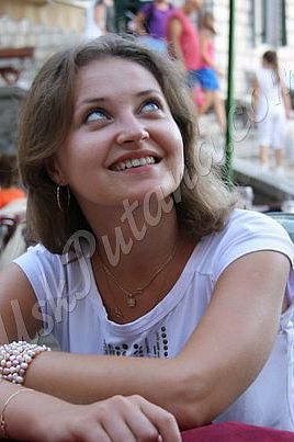 Елена Каптелова, метро Раменки