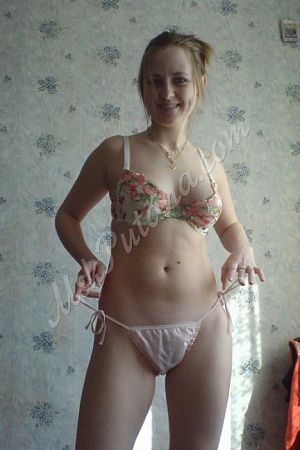 Света, метро Тёплый Стан