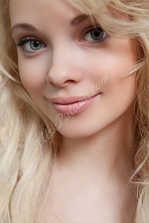 Марина, метро Китай-город