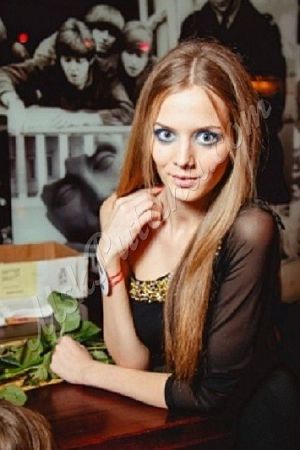 Елена, метро Мякинино