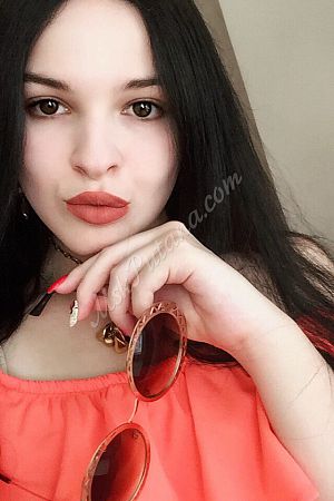 Ника, метро Варшавская