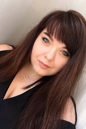 Лола, метро Озёрная