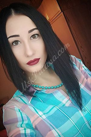 Маша, метро Боровицкая