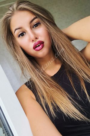 Карина, метро Лужники