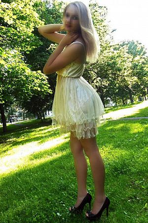 Лена, метро Андроновка