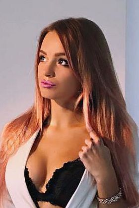 Марина, метро Александровский сад