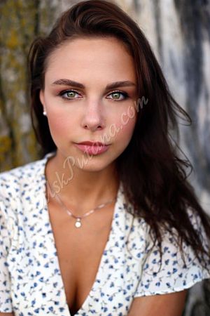 Алла, метро Воробьёвы горы