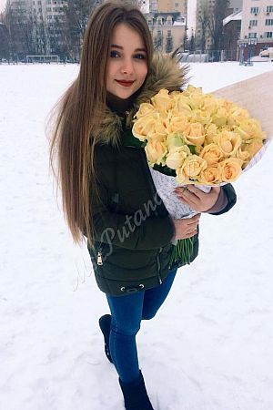 Лариса, метро Волжская
