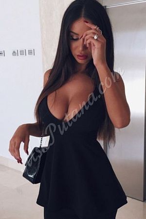 Камила, метро Верхние Котлы