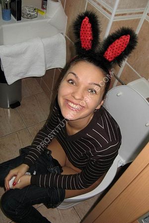 Марина, метро Октябрьская