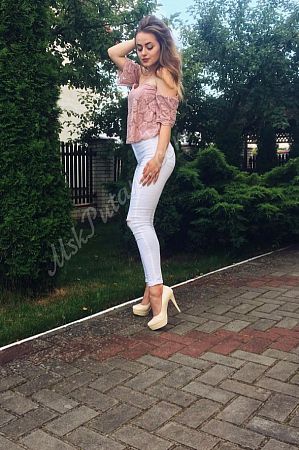 Полина, метро Электрозаводская