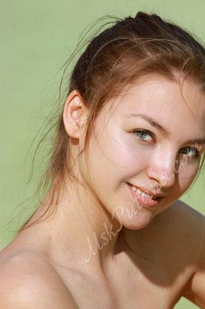 Галина, метро Окружная