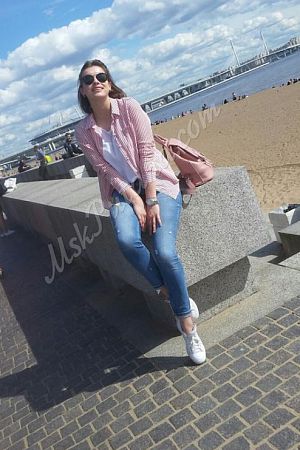 Анна, метро Шаболовская