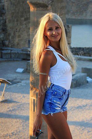 Анна, метро Озёрная