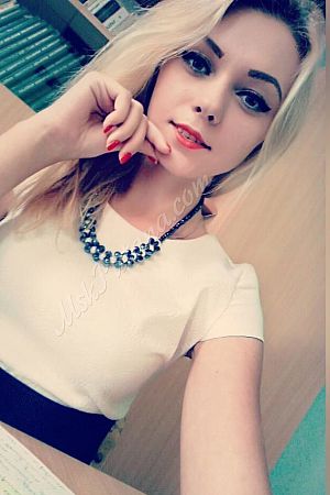 Анна, метро Октябрьская