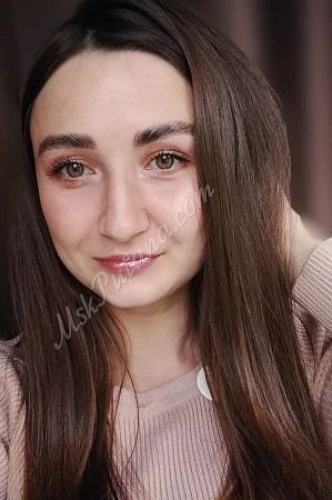 Лена, метро Полежаевская