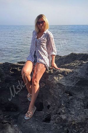 Маргарита, метро Достоевская