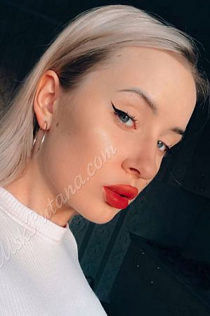 Анжелла, метро Чкаловская
