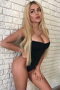 Даша, метро Балтийская